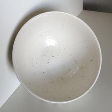 Indlæs billede til gallerivisning Japansk Krysantemum Risskål med Hvid Glasur