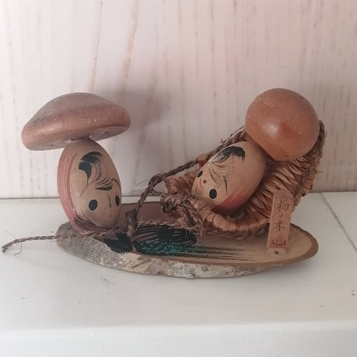 Vintage Japanske Kokeshi Svampe på Bræt